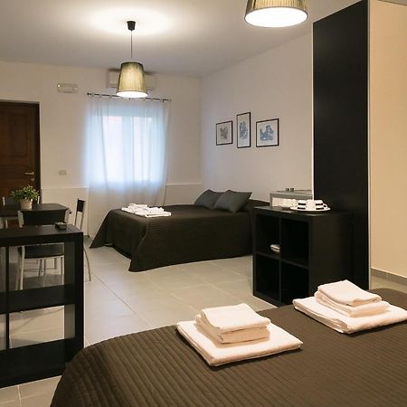 Belvedere Monte Leano Guest House Terracina Exterior photo