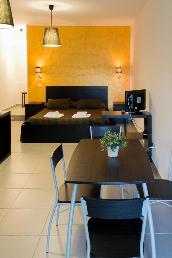 Belvedere Monte Leano Guest House Terracina Exterior photo