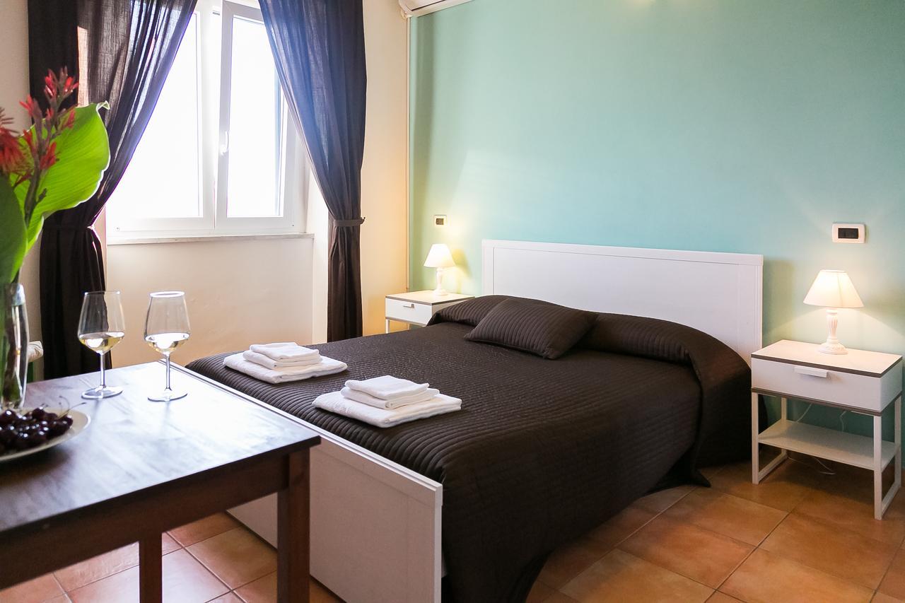 Belvedere Monte Leano Guest House Terracina Exterior photo