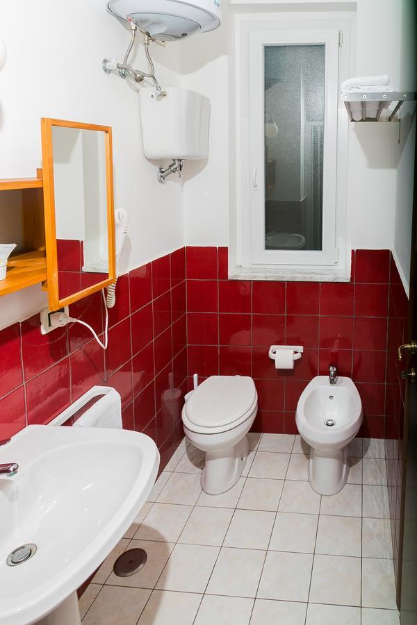 Belvedere Monte Leano Guest House Terracina Exterior photo