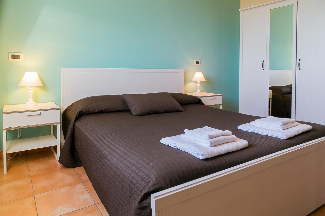 Belvedere Monte Leano Guest House Terracina Exterior photo
